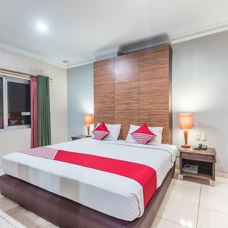 Hotel Oyo 1475 Alia Matraman Syariah Near Rs Premier Jatinergara à Jakarta Extérieur photo