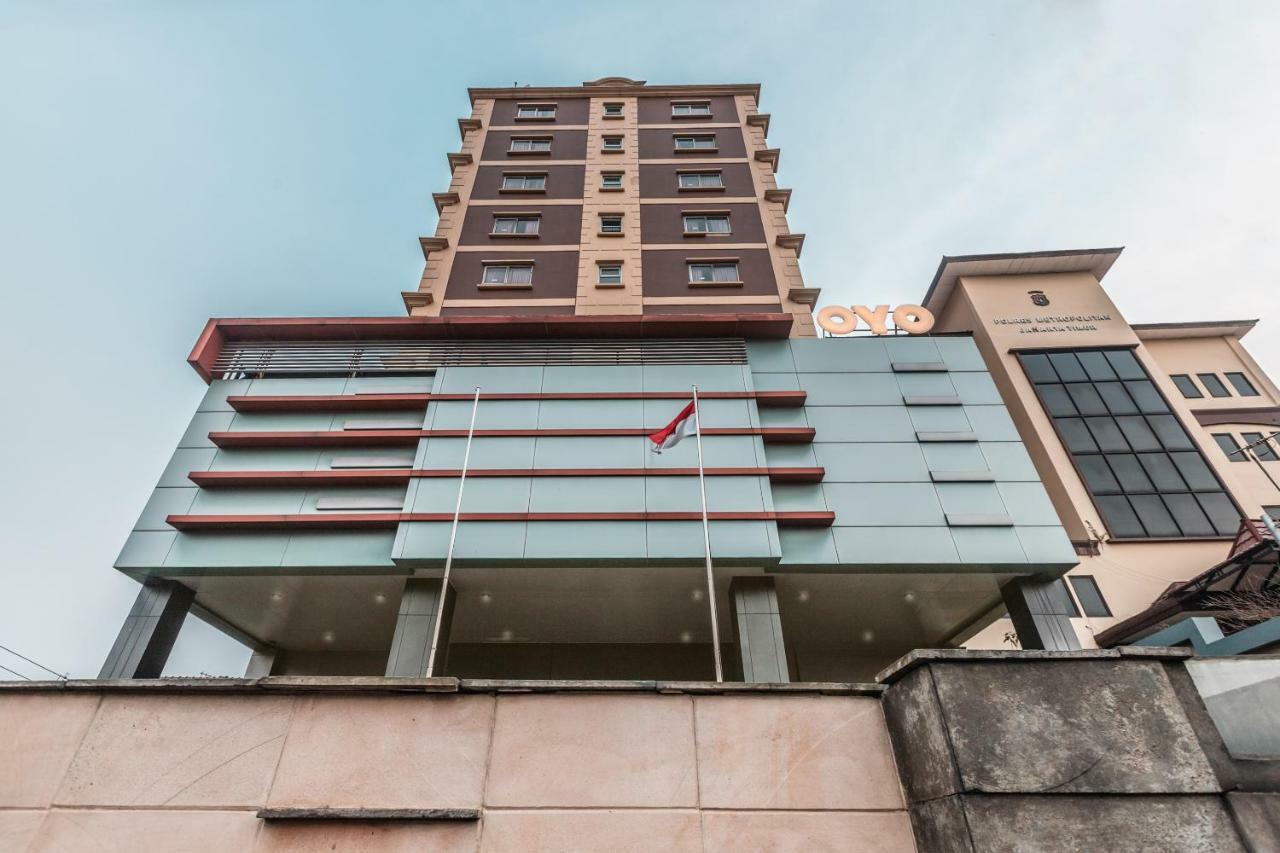 Hotel Oyo 1475 Alia Matraman Syariah Near Rs Premier Jatinergara à Jakarta Extérieur photo