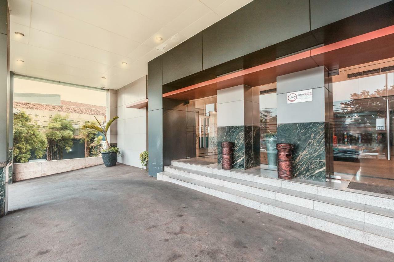 Hotel Oyo 1475 Alia Matraman Syariah Near Rs Premier Jatinergara à Jakarta Extérieur photo