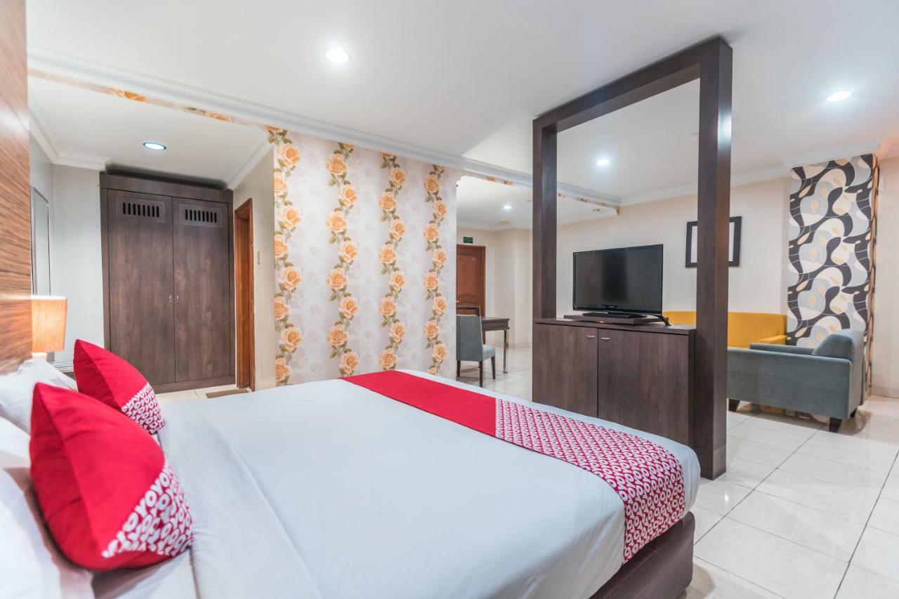 Hotel Oyo 1475 Alia Matraman Syariah Near Rs Premier Jatinergara à Jakarta Extérieur photo