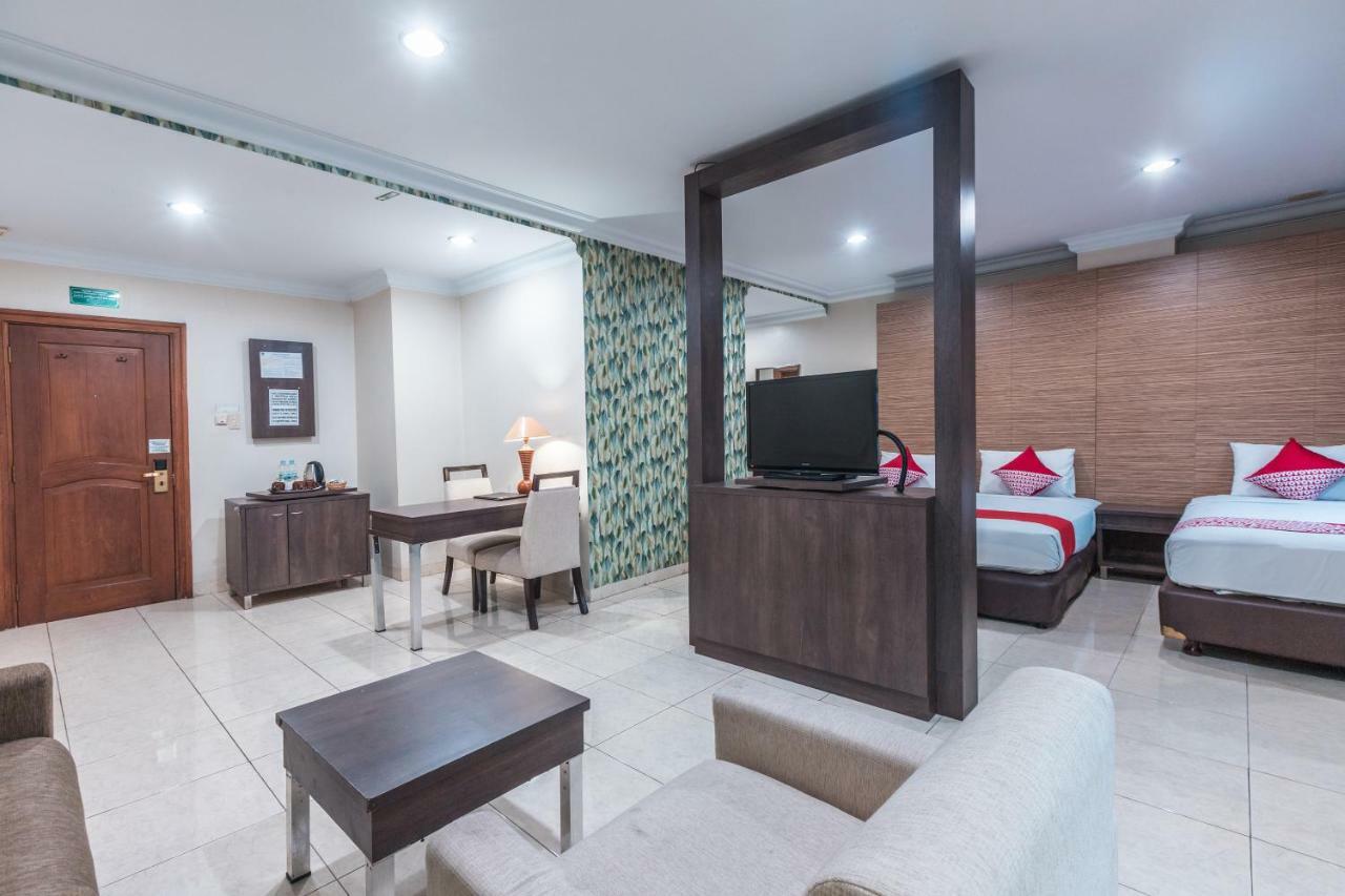 Hotel Oyo 1475 Alia Matraman Syariah Near Rs Premier Jatinergara à Jakarta Extérieur photo